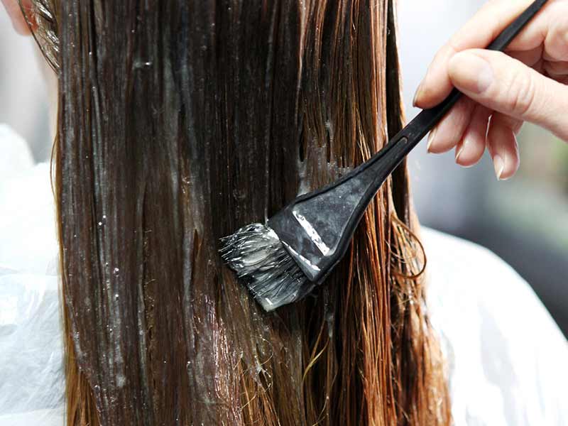 Покраска волос дома. Повторное окрашивание волос. Инструменты для окрашивания волос. Красим волосы дома. Красятся на чистые или грязные волосы