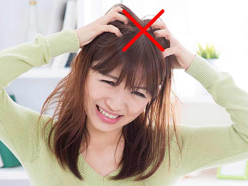How To Get Rid Of Dandruff? - 9 Habits That May Help