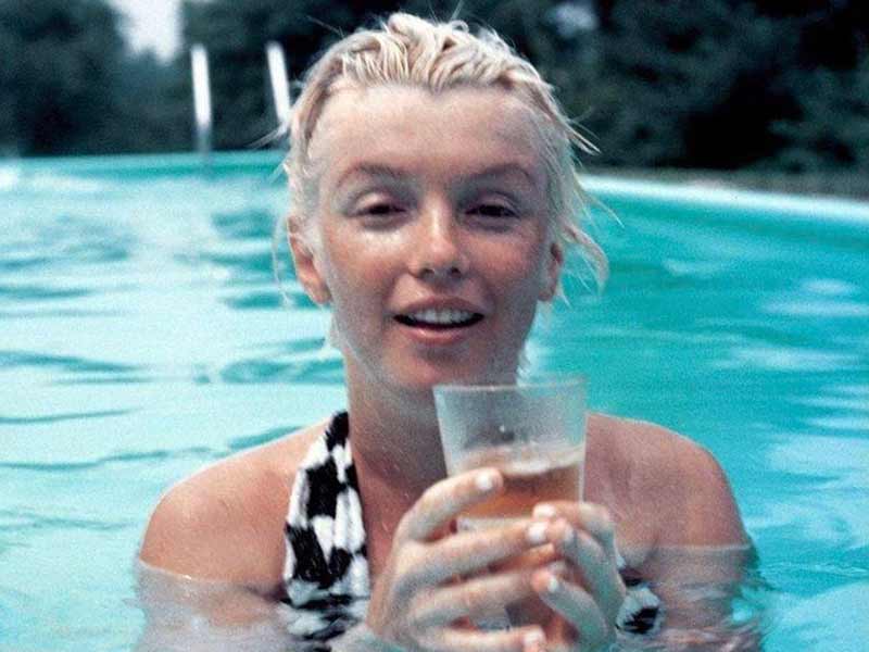 Marilyn Monroe No Makeup: Watch How She Turned From Naive To Hot